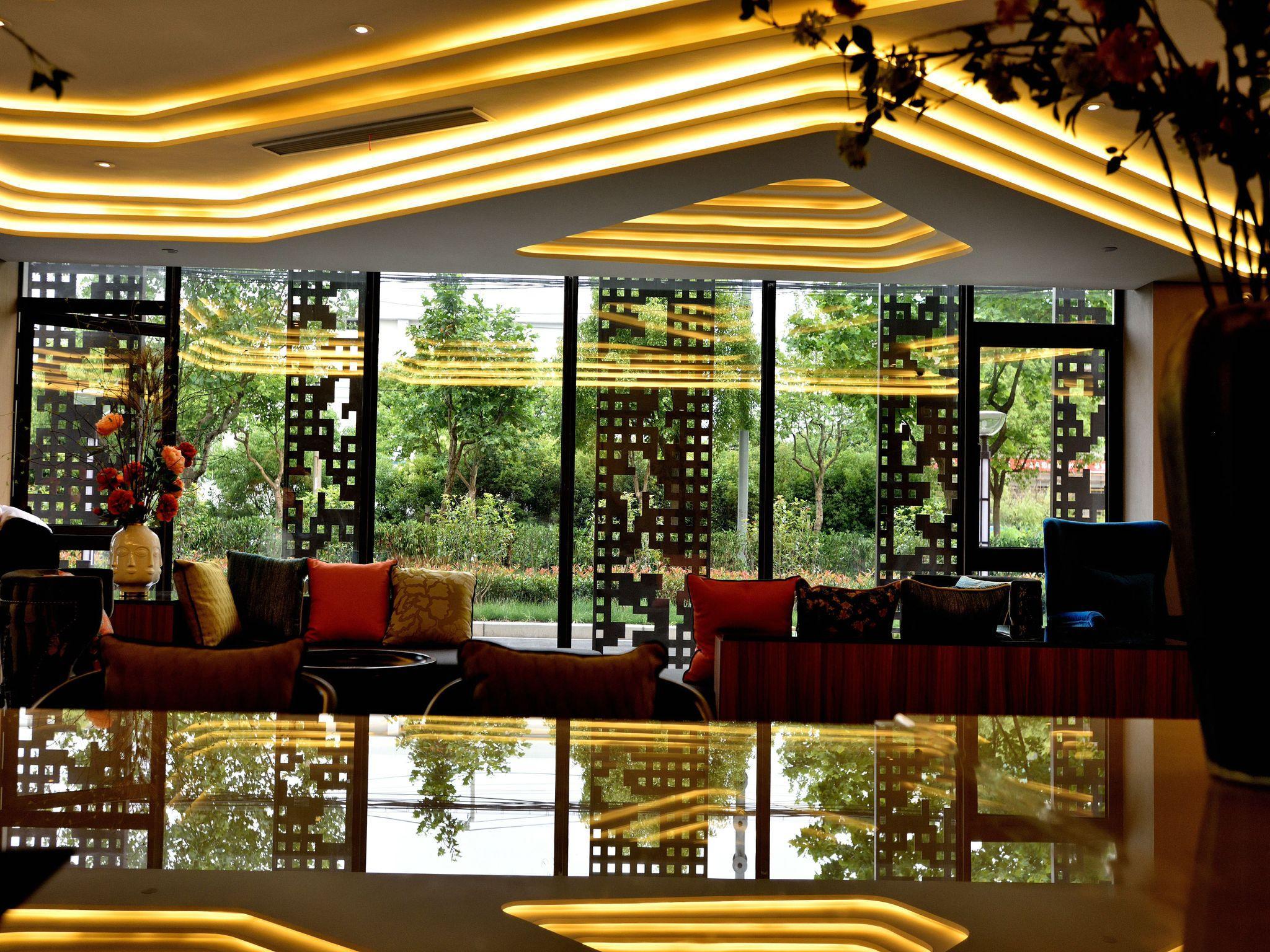 Shanghai-Deco Hotel-Free Shuttle Bus To Pudong Airport And Disneyland Dış mekan fotoğraf