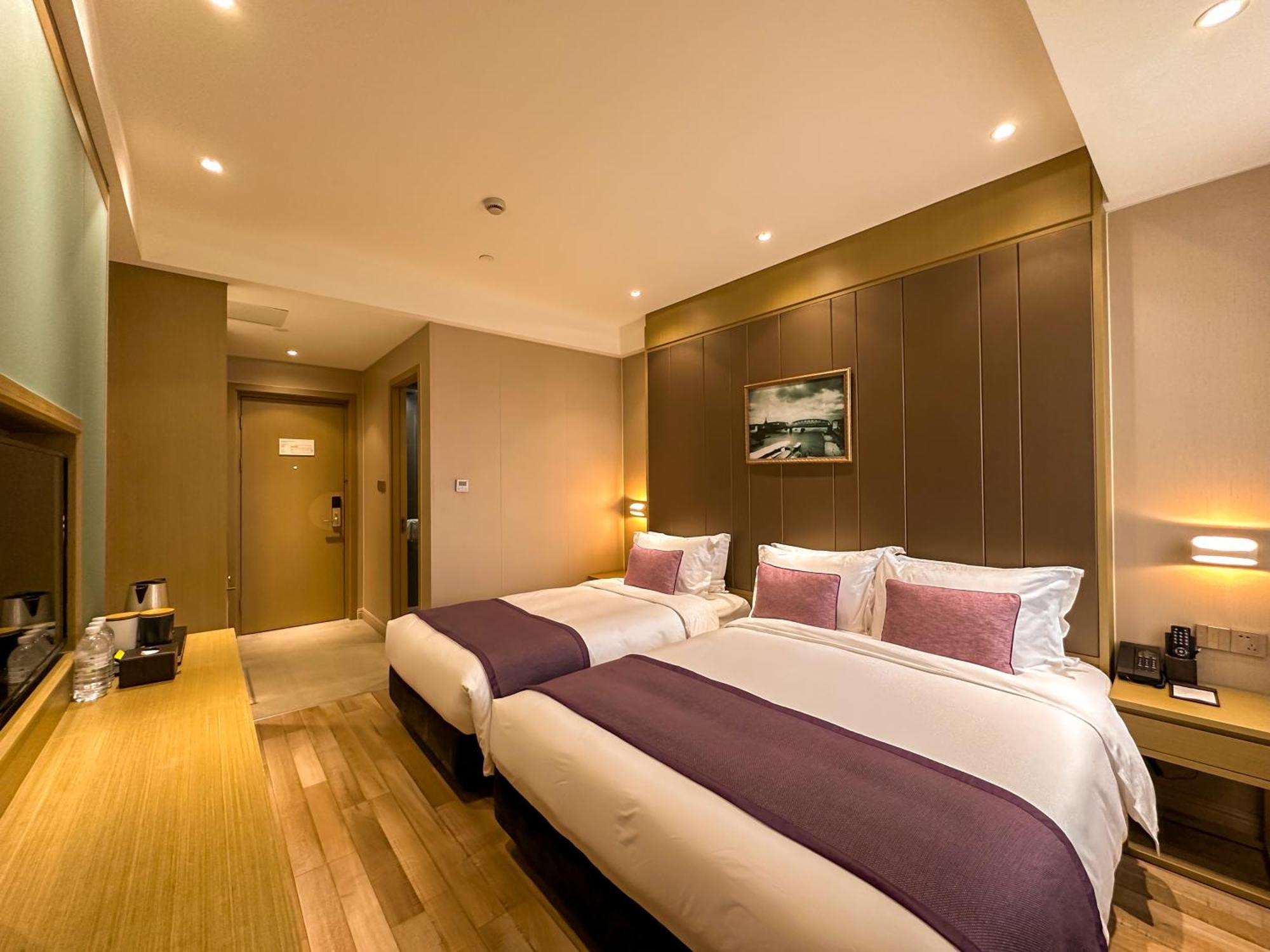 Shanghai-Deco Hotel-Free Shuttle Bus To Pudong Airport And Disneyland Dış mekan fotoğraf