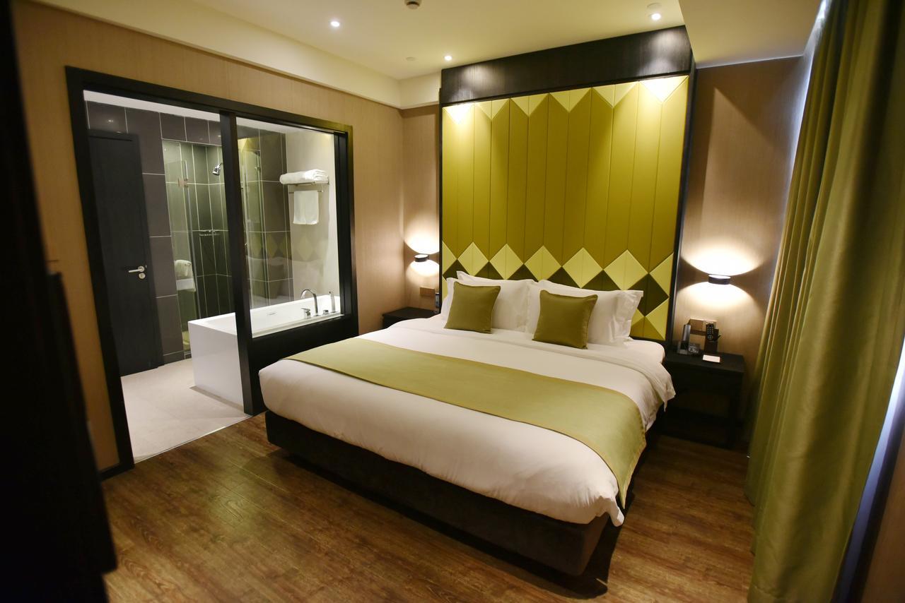 Shanghai-Deco Hotel-Free Shuttle Bus To Pudong Airport And Disneyland Dış mekan fotoğraf