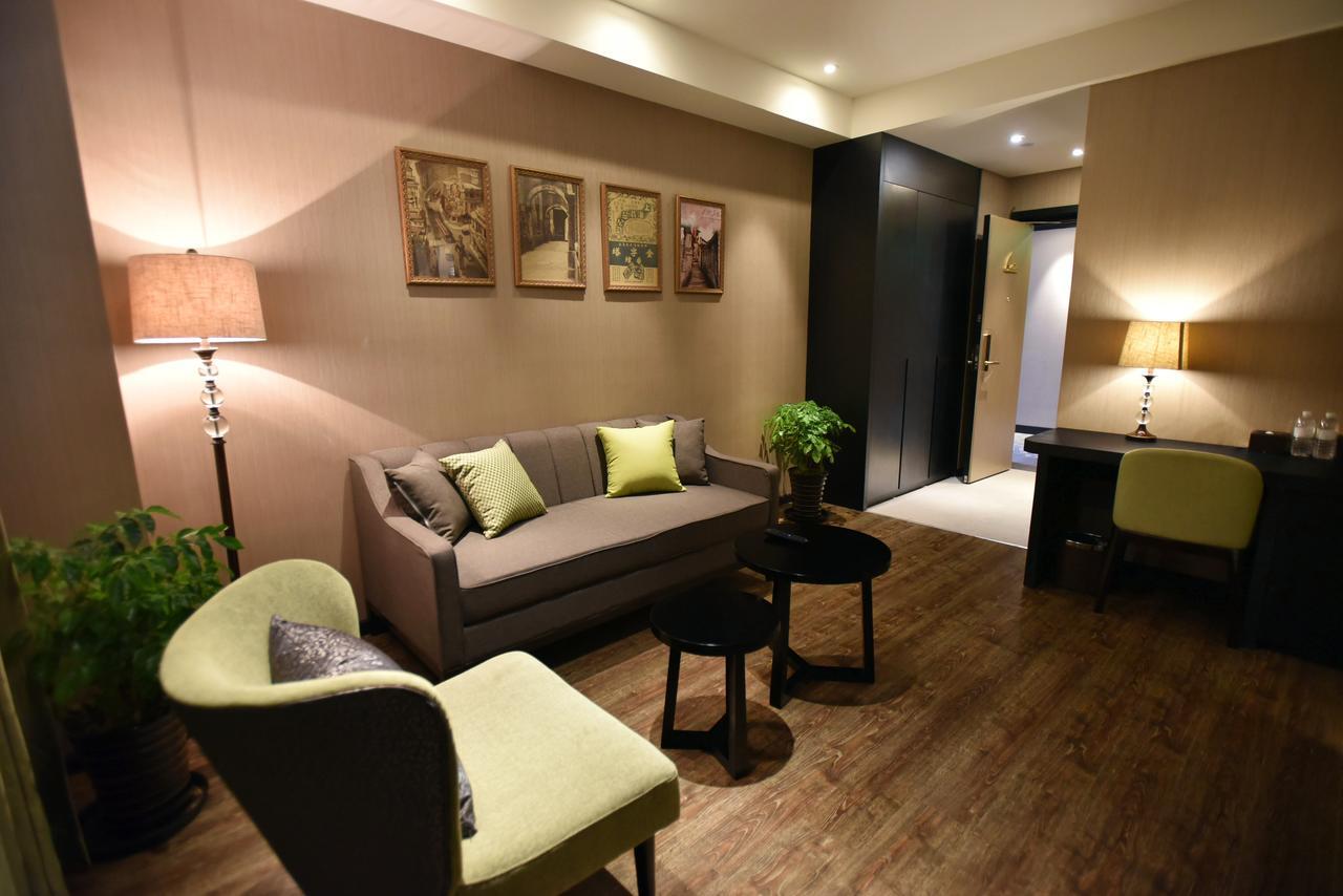 Shanghai-Deco Hotel-Free Shuttle Bus To Pudong Airport And Disneyland Dış mekan fotoğraf