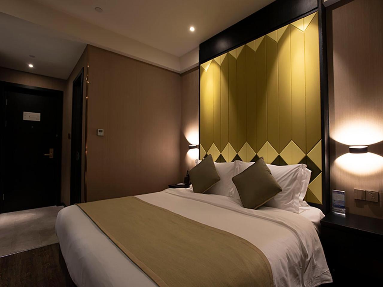 Shanghai-Deco Hotel-Free Shuttle Bus To Pudong Airport And Disneyland Dış mekan fotoğraf