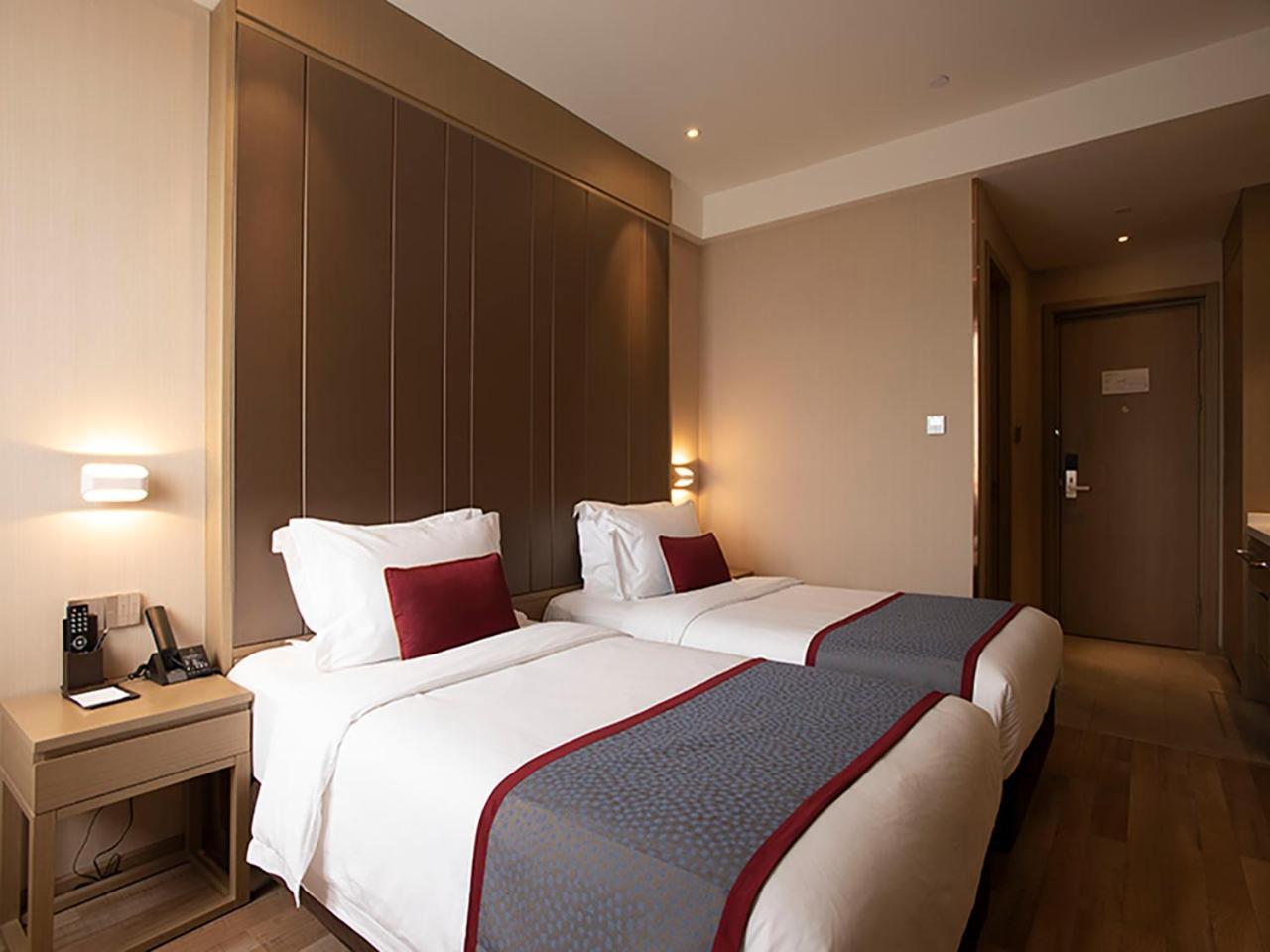 Shanghai-Deco Hotel-Free Shuttle Bus To Pudong Airport And Disneyland Dış mekan fotoğraf